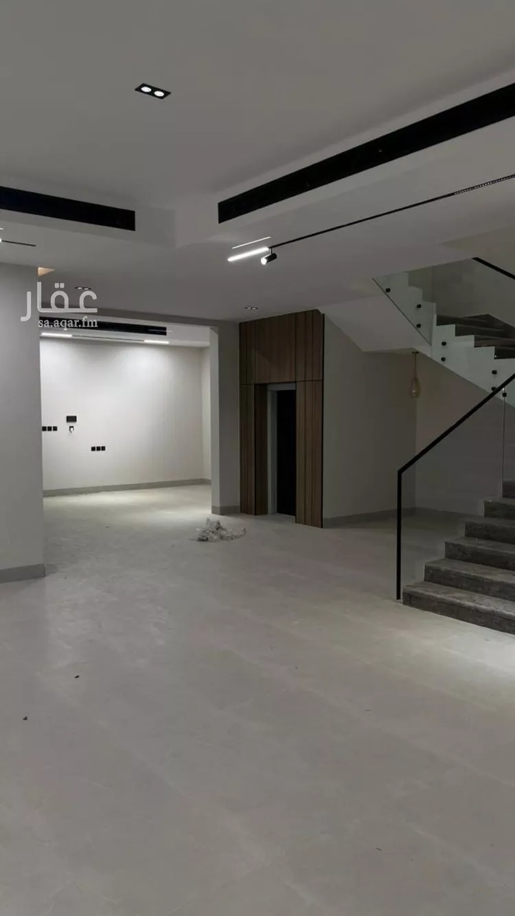 فيلا للبيع في شارع قطب الدين بن السلطان, حي المهدية, مدينة الرياض, منطقة الرياض صورة 5