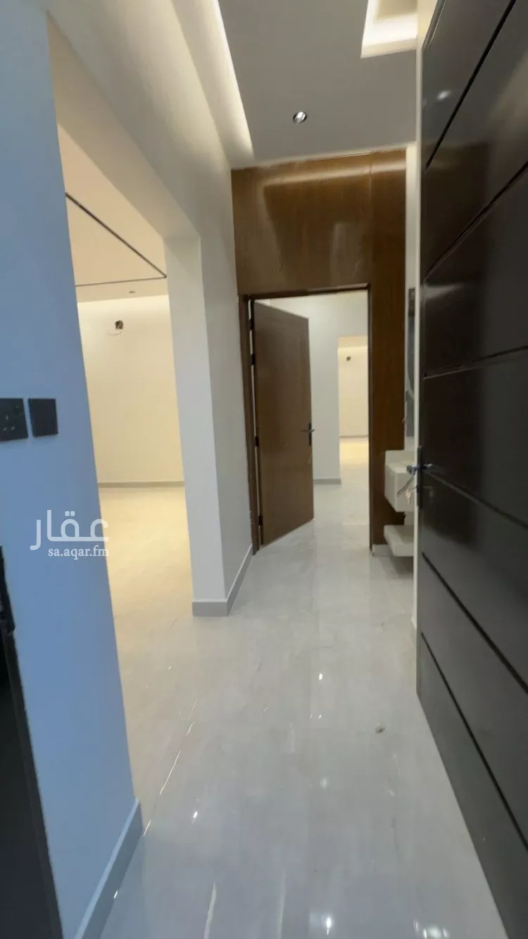 فيلا للبيع في شارع نصيب بن رباح, حي الفاروق, مدينة الرياض, منطقة الرياض صورة 4