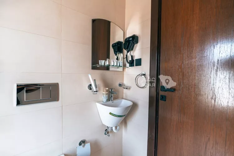 Studio for rent in Jeddah Al Shera'a 13