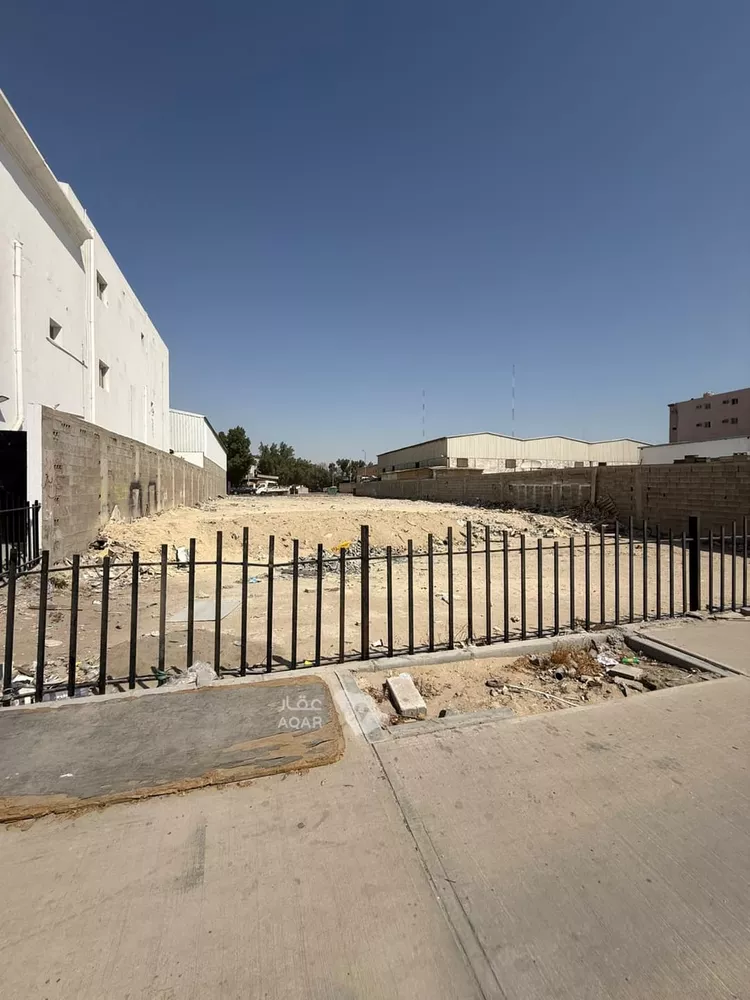 أرض للإيجار في شارع الملك عبدالعزيز ابن عبدالرحمن سعود, حي الخضرية, مدينة الدمام, المنطقة الشرقية
