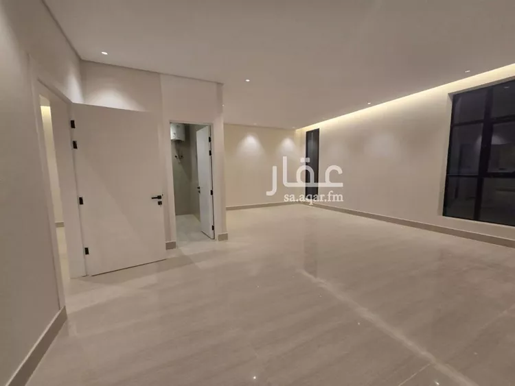 فيلا للبيع في شارع صديق بن السندي الحنفي, حي طويق, مدينة الرياض, منطقة الرياض صورة 3