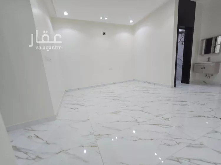 فيلا للبيع في شارع بيضاء نثيل, حي العريجاء الغربي, مدينة الرياض, منطقة الرياض 9