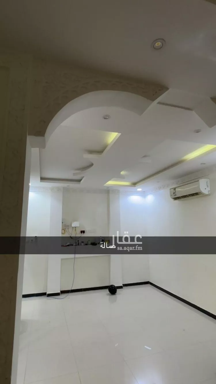 فيلا للبيع في شارع رقم 42, حي ظهرة لبن, مدينة الرياض, منطقة الرياض صورة 3