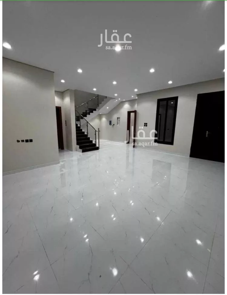 فيلا للبيع في شارع رقم 42, حي ظهرة لبن, مدينة الرياض, منطقة الرياض صورة 3