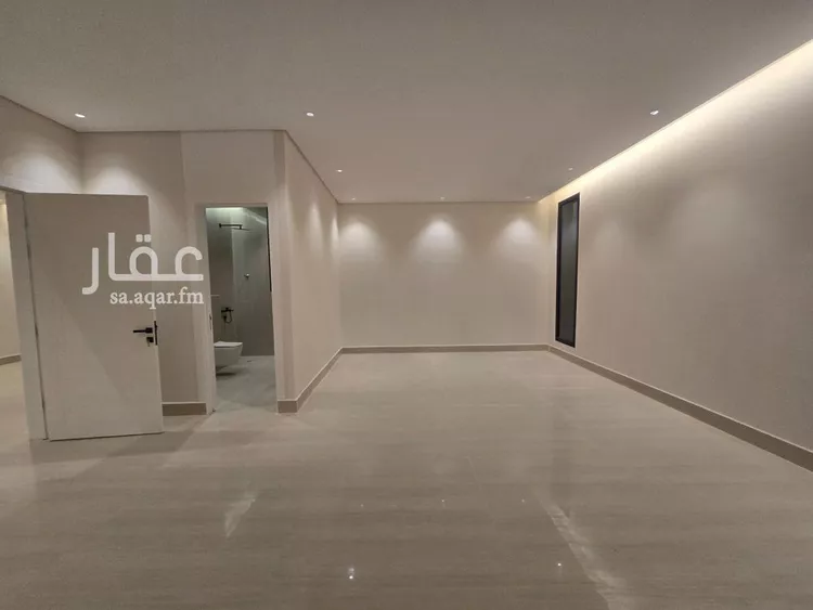 فيلا للبيع في شارع الحنفي, حي طويق, مدينة الرياض, منطقة الرياض صورة 2