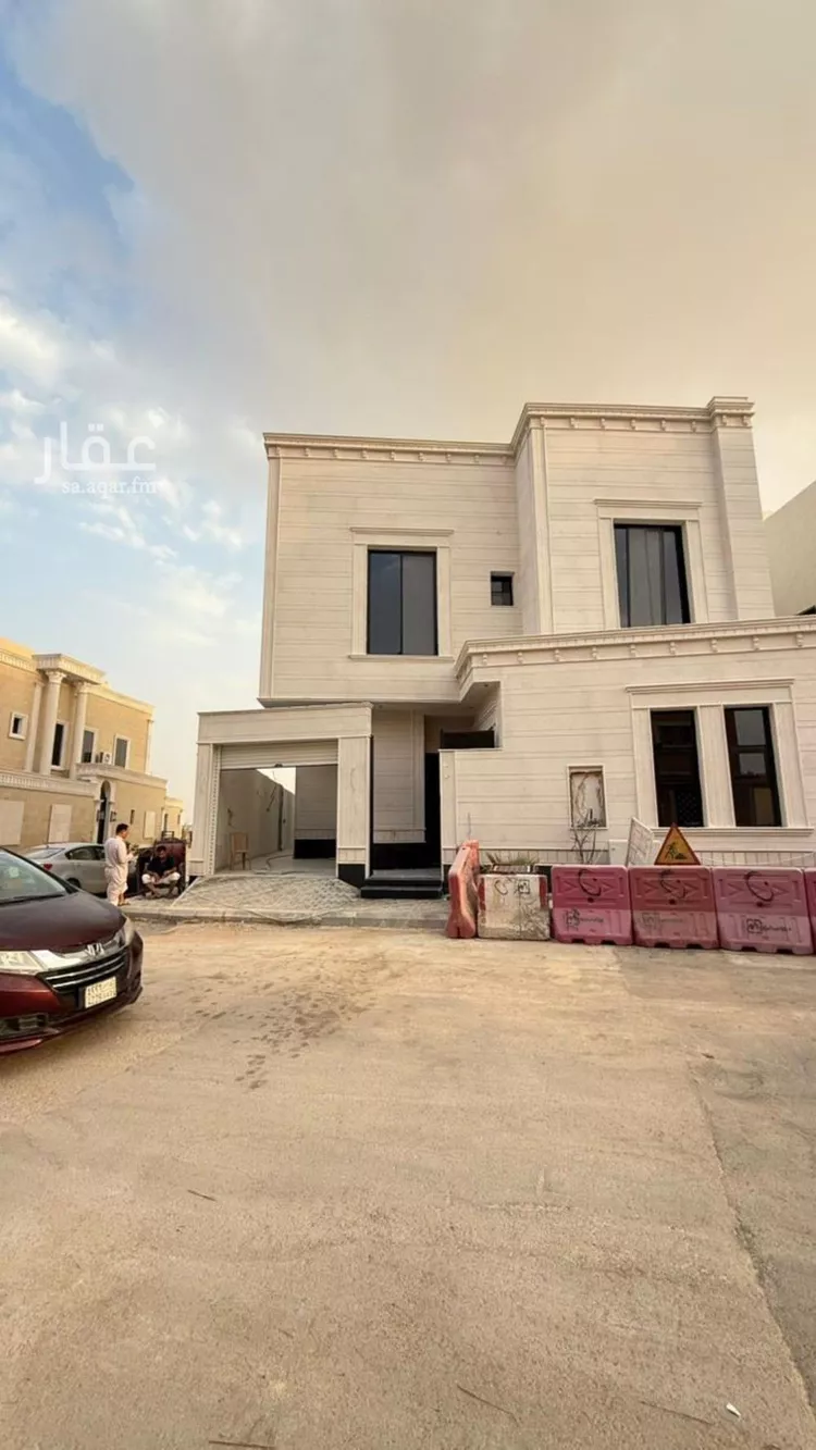 فيلا للبيع في شارع حولي, حي ظهرة لبن, مدينة الرياض, منطقة الرياض