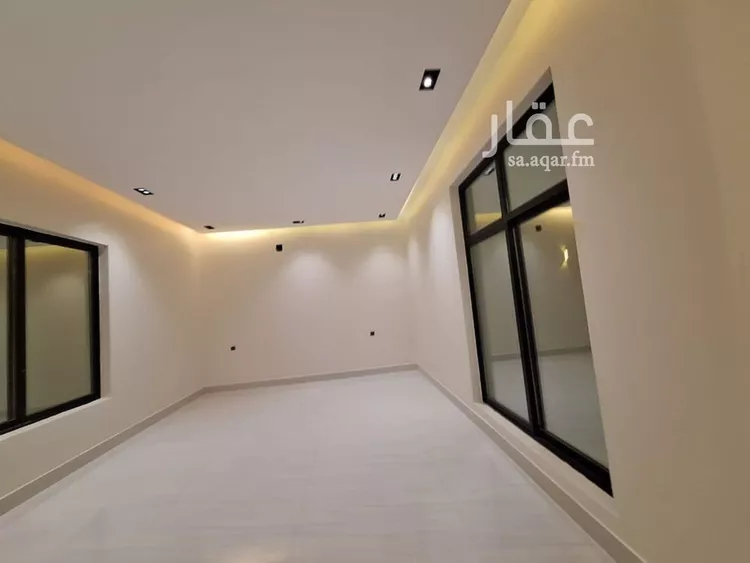 فيلا للبيع في شارع محمد بن عيسى العدني, حي المهدية, مدينة الرياض, منطقة الرياض صورة 3