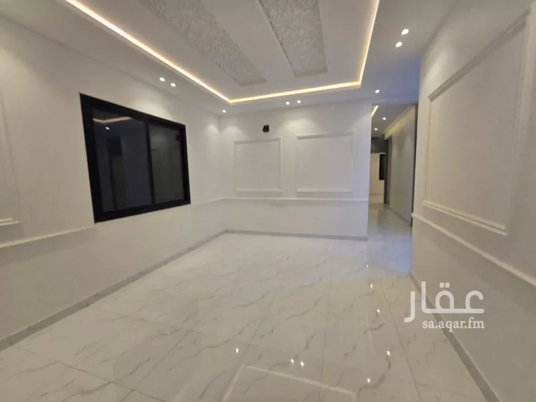 فيلا للبيع في شارع أسعد الحطابي, حي العريجاء الأوسط, مدينة الرياض, منطقة الرياض 1 صورة