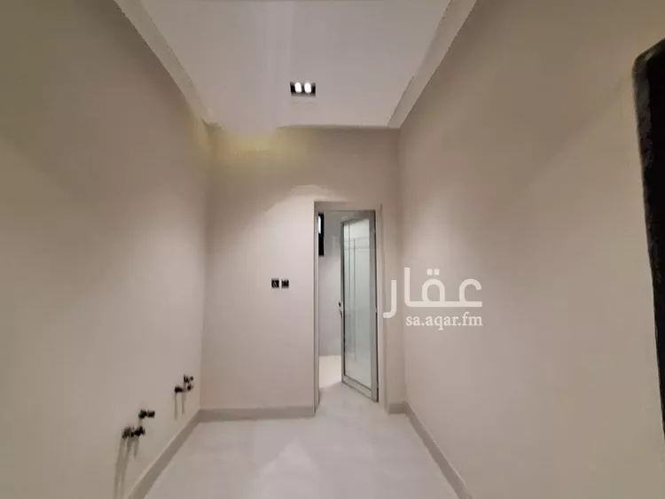 فيلا للبيع في شارع أبي القاسم الزياني, حي المهدية, مدينة الرياض, منطقة الرياض صورة 2