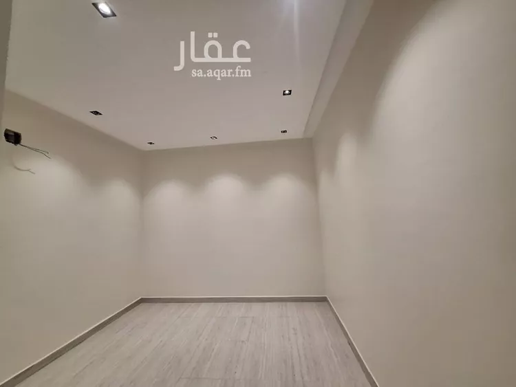 فيلا للبيع في شارع صديق بن السندي الحنفي, حي طويق, مدينة الرياض, منطقة الرياض صورة 2