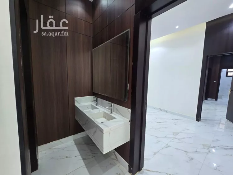 فيلا للبيع في شارع بيضاء نثيل, حي العريجاء الغربي, مدينة الرياض, منطقة الرياض