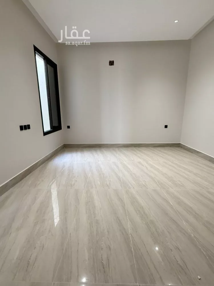 فيلا للبيع في شارع حيرة, حي عكاظ, مدينة الرياض, منطقة الرياض صورة 5