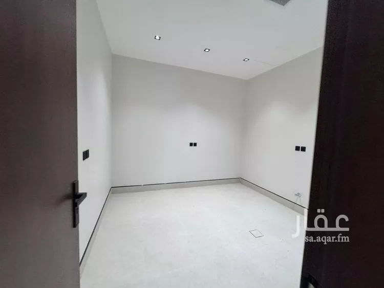 دور للبيع في شارع عبدالرحمن بن مهنا, حي سلطانة, مدينة الرياض, منطقة الرياض صورة 3