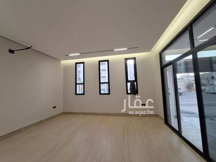 فيلا للبيع في شارع إسماعيل الصائغ, حي المهدية, مدينة الرياض, منطقة الرياض صورة 4