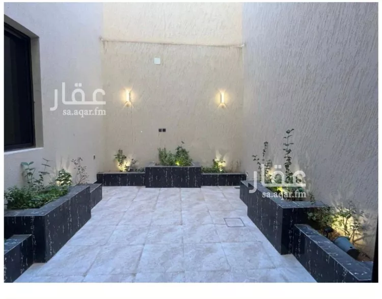 فيلا للبيع في شارع إسماعيل الصائغ, حي المهدية, مدينة الرياض, منطقة الرياض 1 صورة