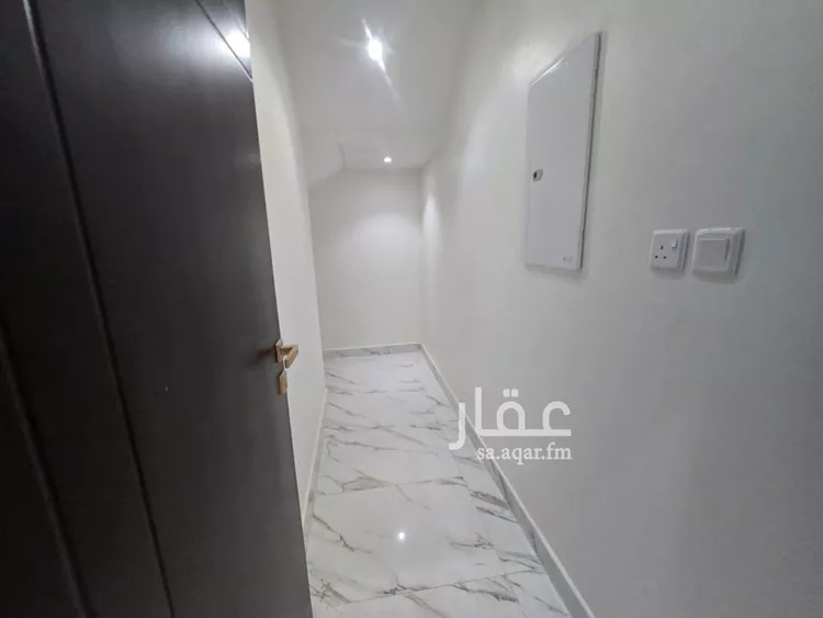 فيلا للبيع في شارع بيضاء نثيل, حي العريجاء الغربي, مدينة الرياض, منطقة الرياض 15