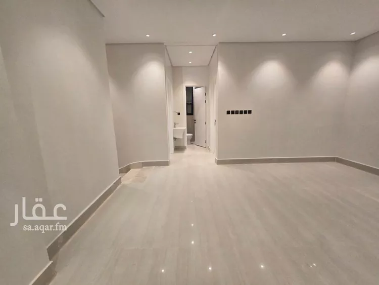 فيلا للبيع في شارع الحنفي, حي طويق, مدينة الرياض, منطقة الرياض صورة 5