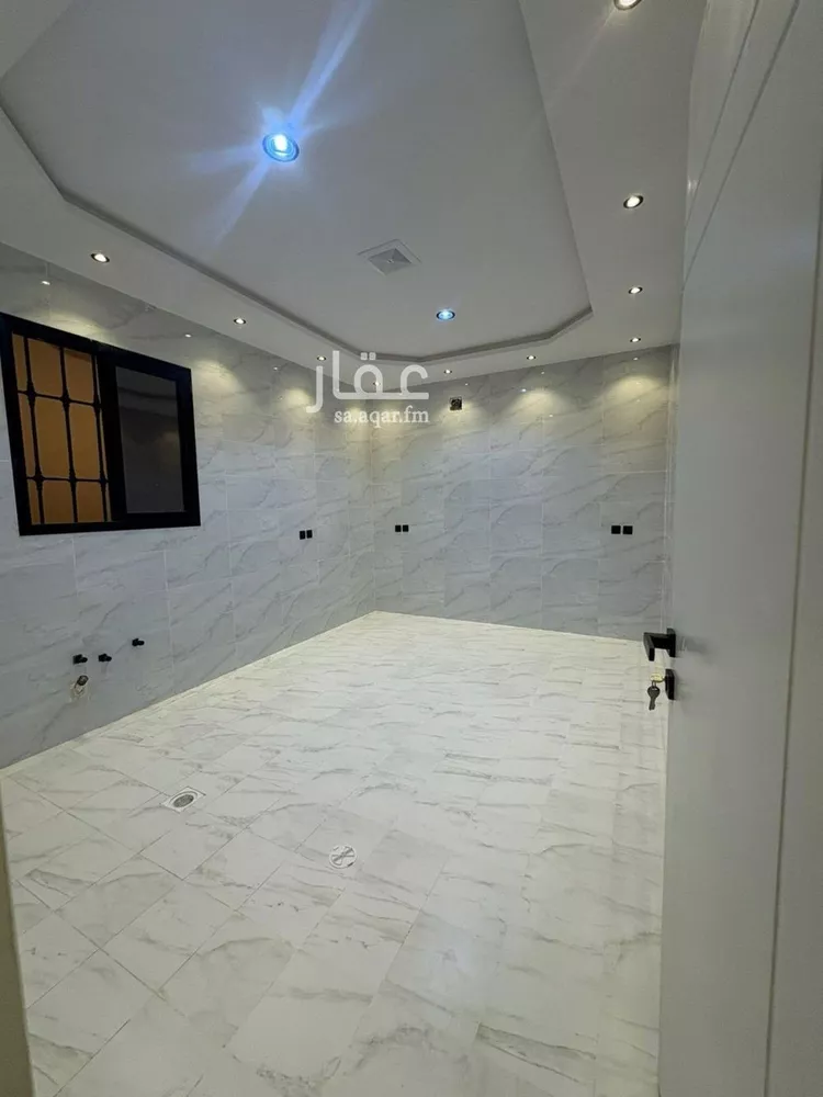 فيلا للبيع في شارع عمر السدوسي, حي العريجاء الغربي, مدينة الرياض, منطقة الرياض صورة 3