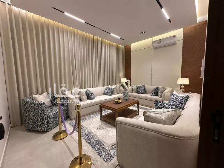 دور للبيع في شارع عبدالله بن أبي البركات, حي عكاظ, مدينة الرياض, منطقة الرياض صورة 3