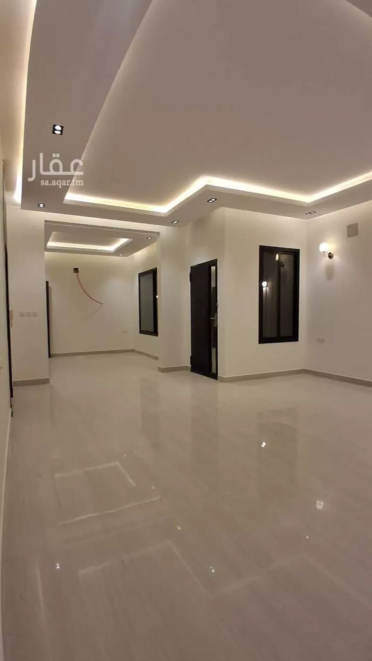 Floor for Sale in Riyadh Dirab 6