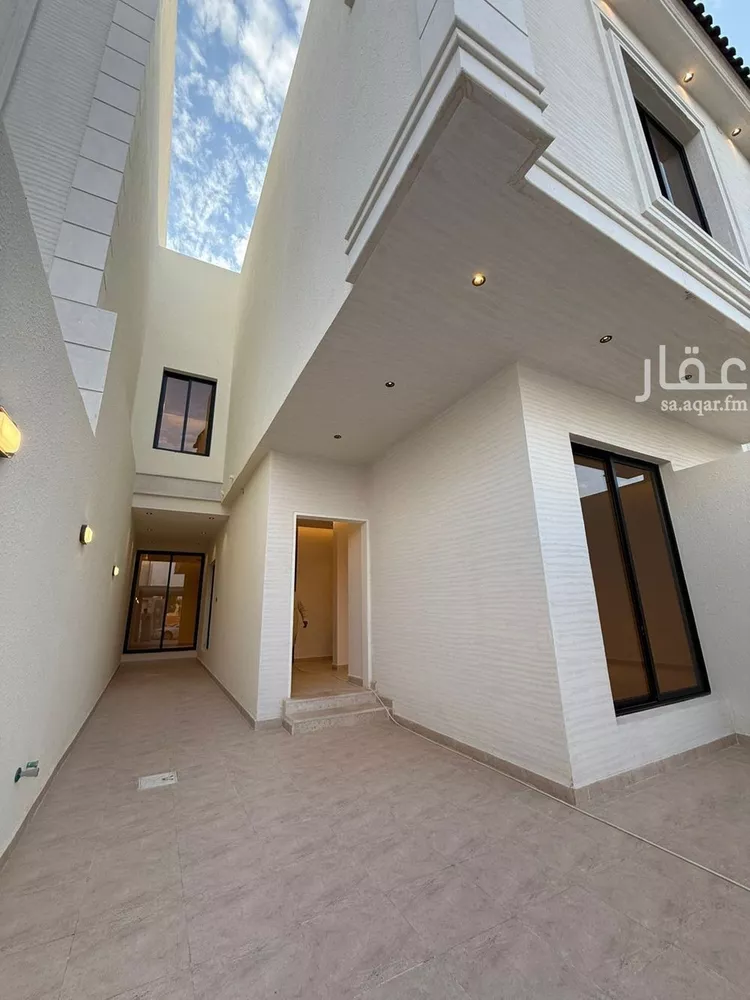 دور للبيع في شارع إبراهيم الهاشمي, حي عكاظ, مدينة الرياض, منطقة الرياض صورة 2