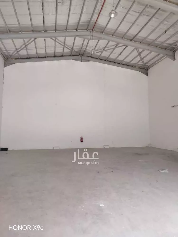 Warehouse for Rent in Riyadh Al Ghnamiah صورة 2