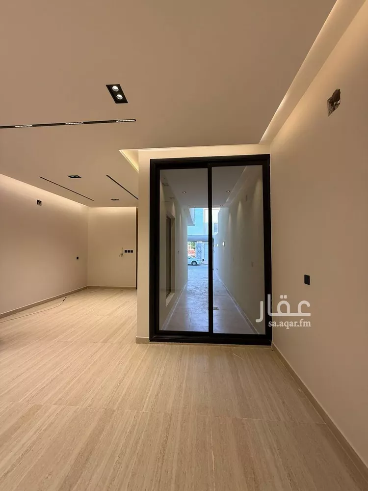 دور للبيع في شارع إبراهيم الهاشمي, حي عكاظ, مدينة الرياض, منطقة الرياض صورة 4