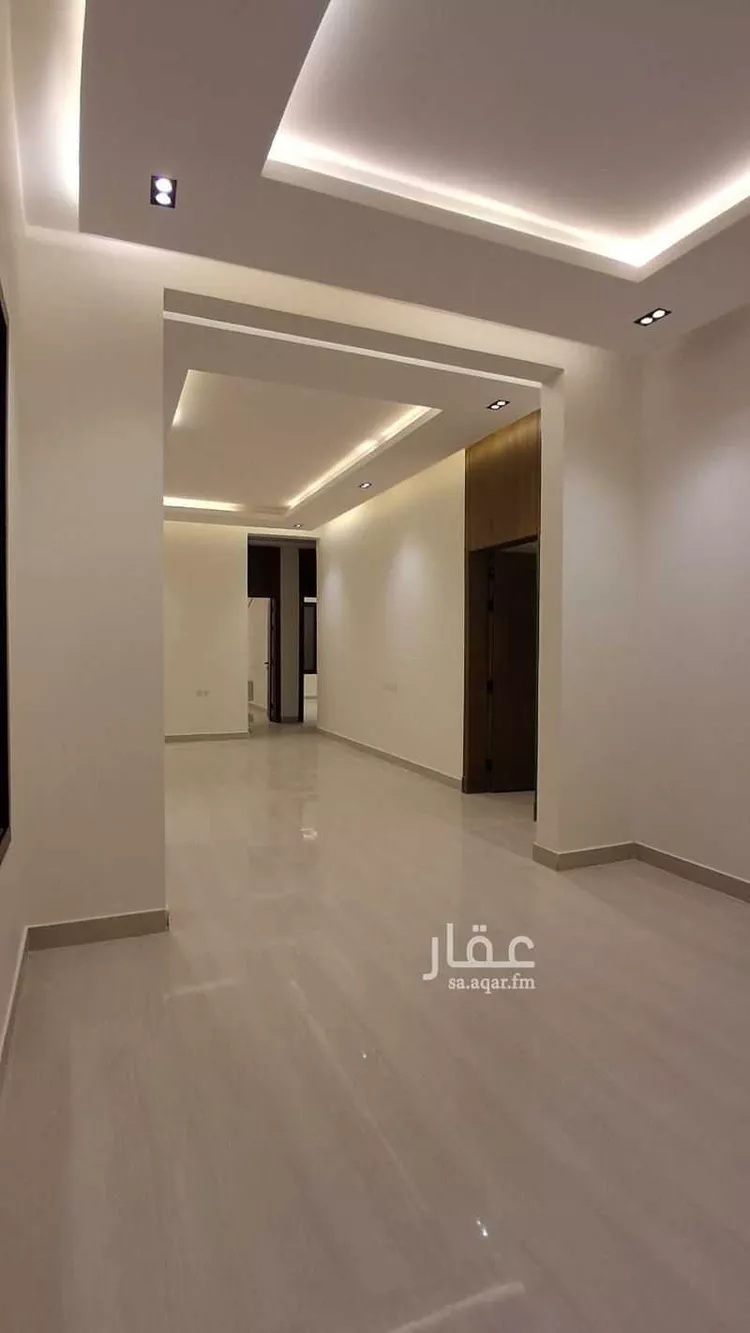 Floor for Sale in Riyadh Dirab 15