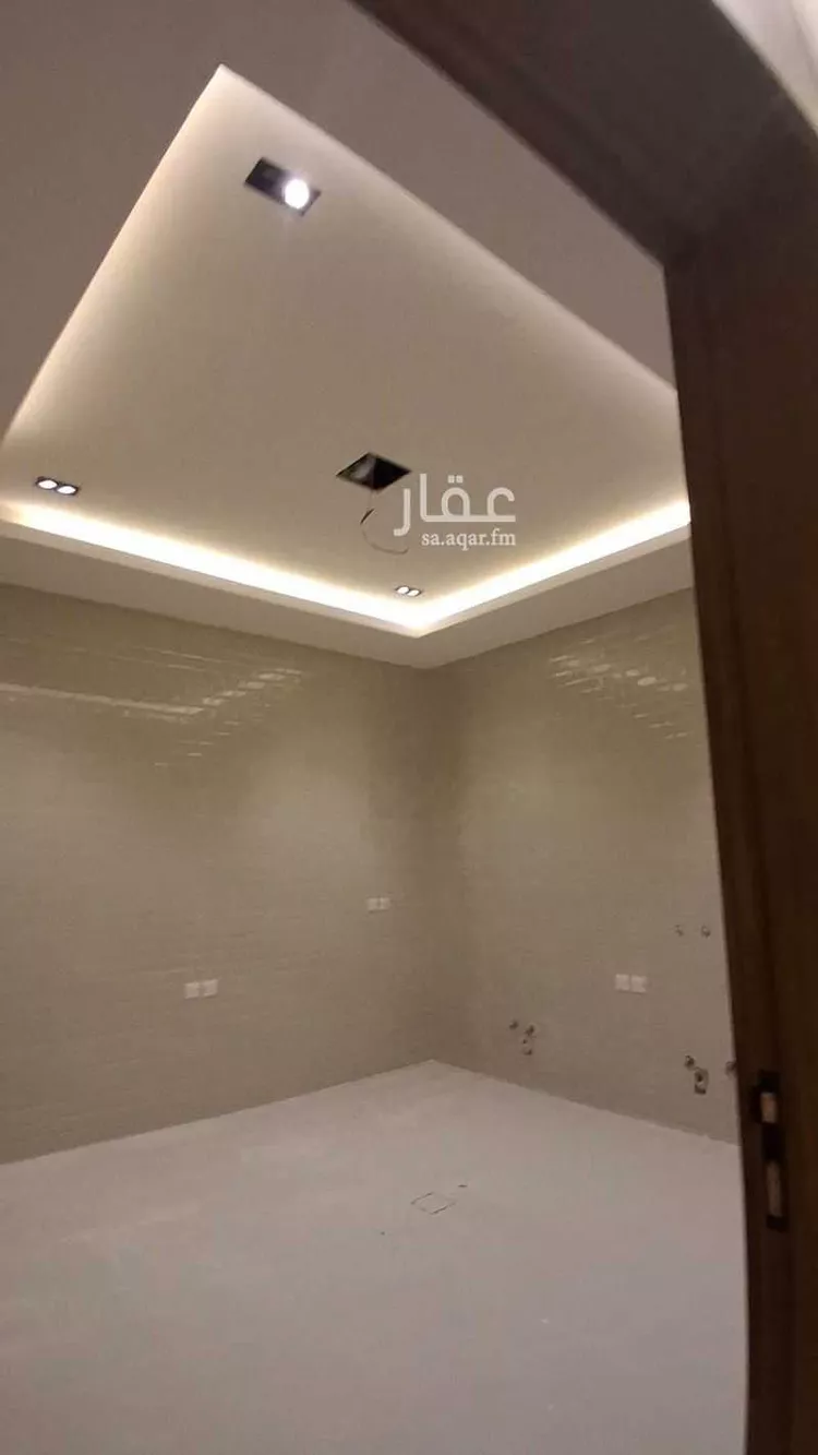 دور للبيع في شارع الوادي الاخضر, حي ديراب, مدينة الرياض, منطقة الرياض 10