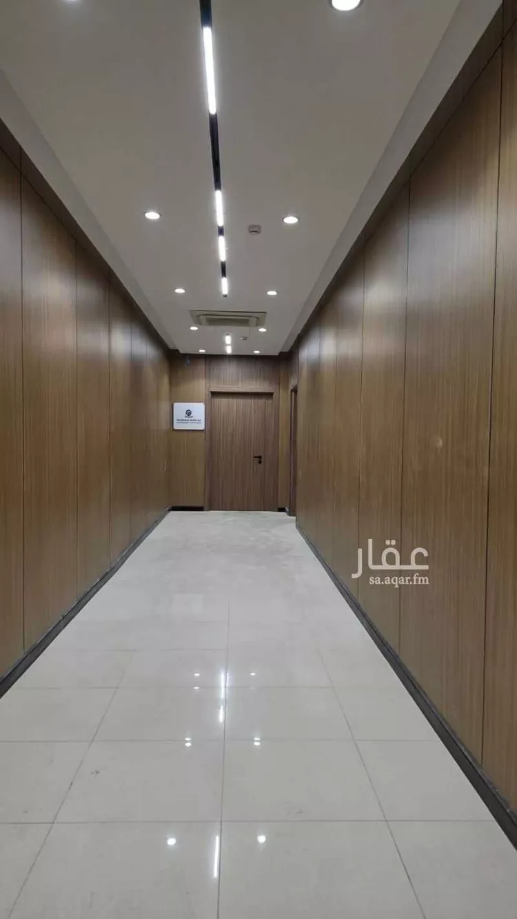Commercial Office for Rent in Riyadh Al Malaz صورة 4