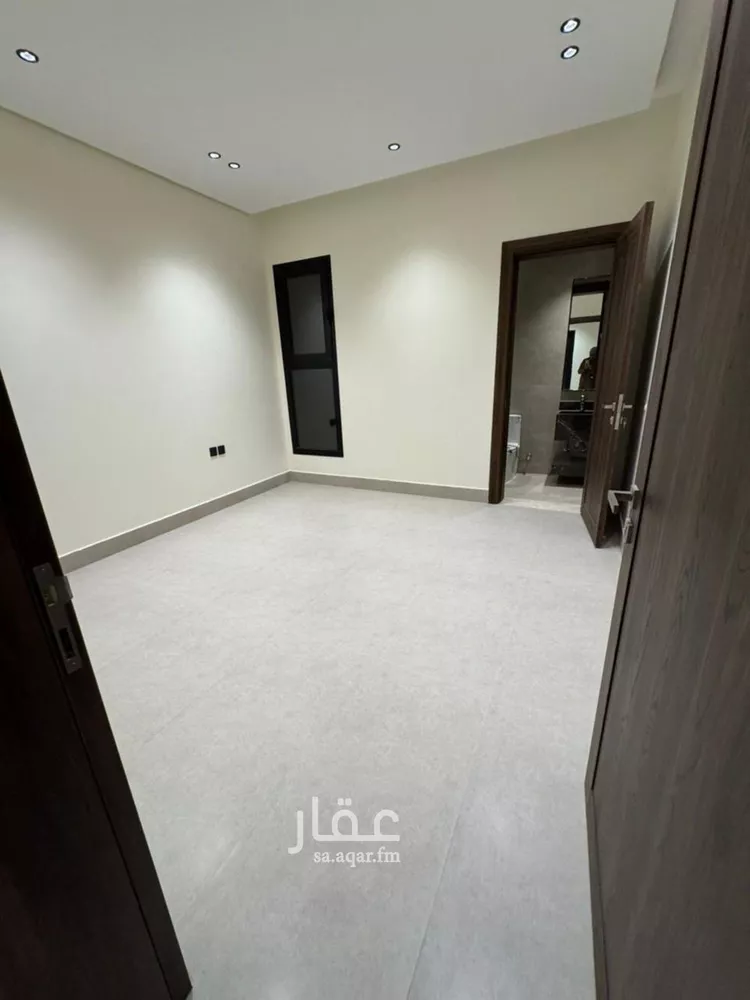 فيلا للبيع في شارع علي بن عبدالكافي, حي الرمال, مدينة الرياض, منطقة الرياض صورة 5