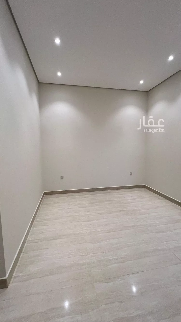 فيلا للبيع في شارع يحيى بن إسماعيل, حي الفاروق, مدينة الرياض, منطقة الرياض صورة 3