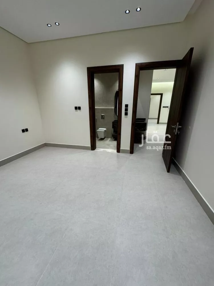 فيلا للبيع في شارع علي بن عبدالكافي, حي الرمال, مدينة الرياض, منطقة الرياض صورة 4