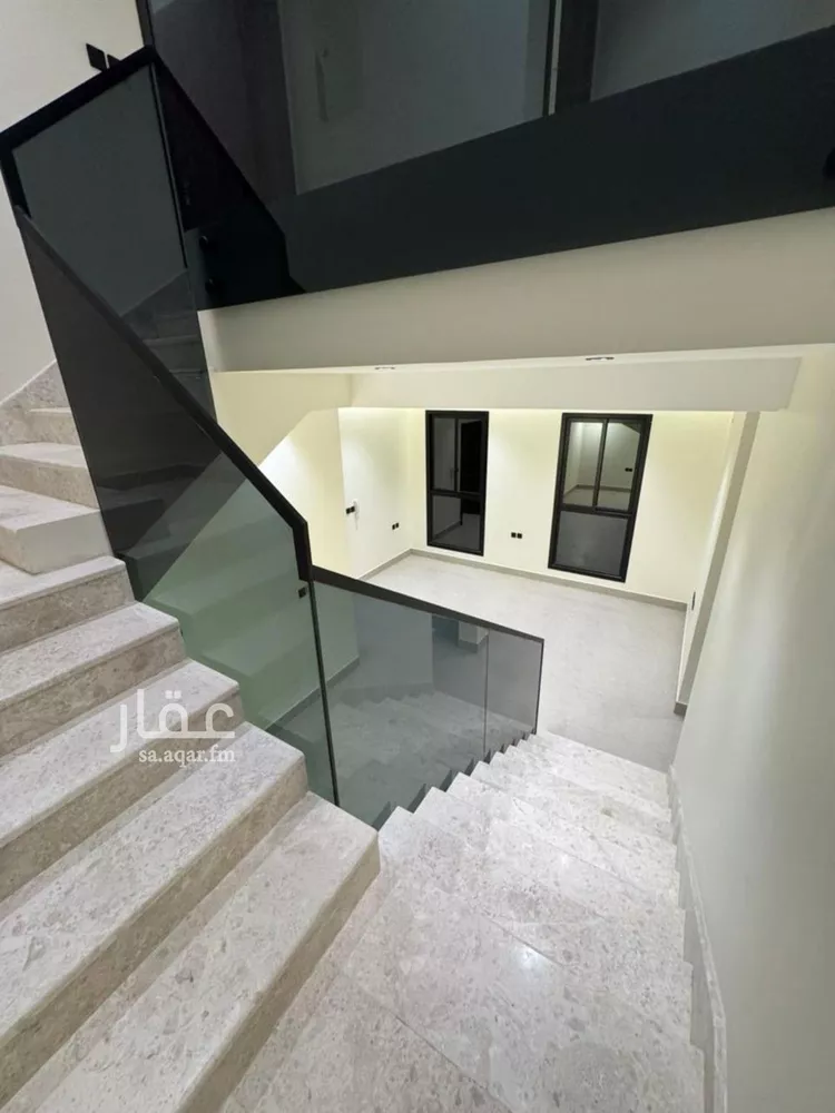 فيلا للبيع في شارع علي بن عبدالكافي, حي الرمال, مدينة الرياض, منطقة الرياض صورة 2