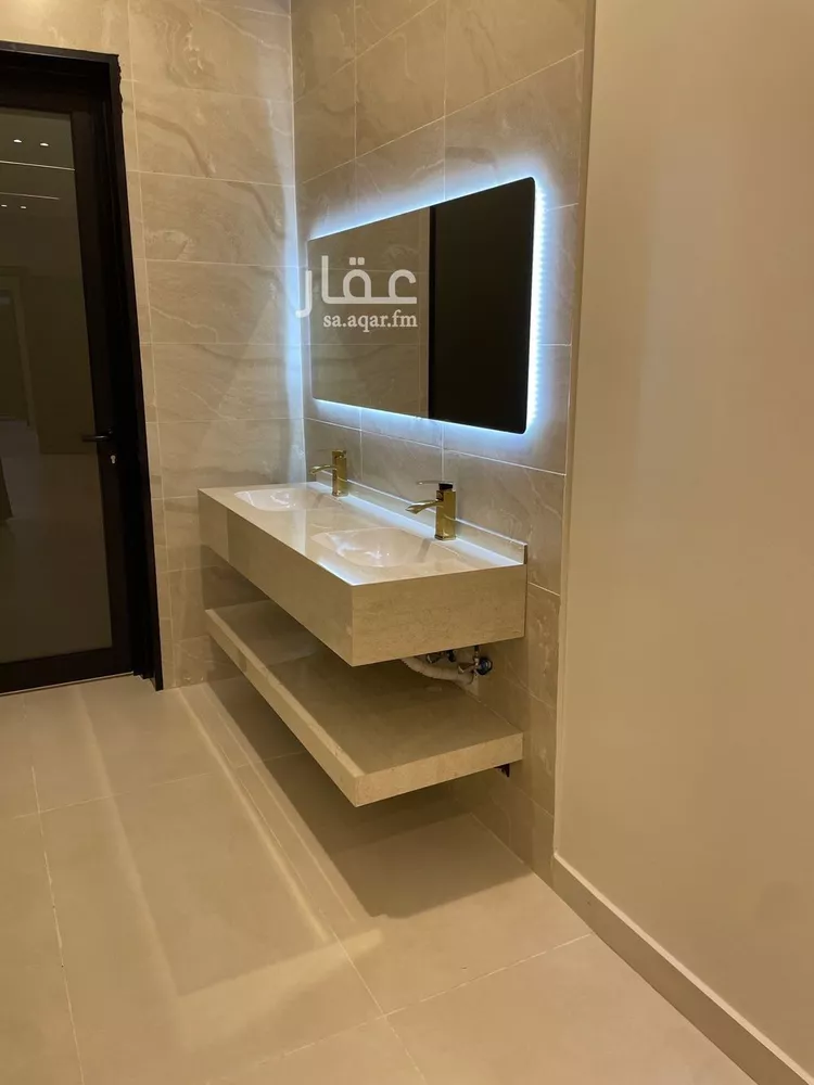 Villa for Sale in Unayzah King Fahd 7