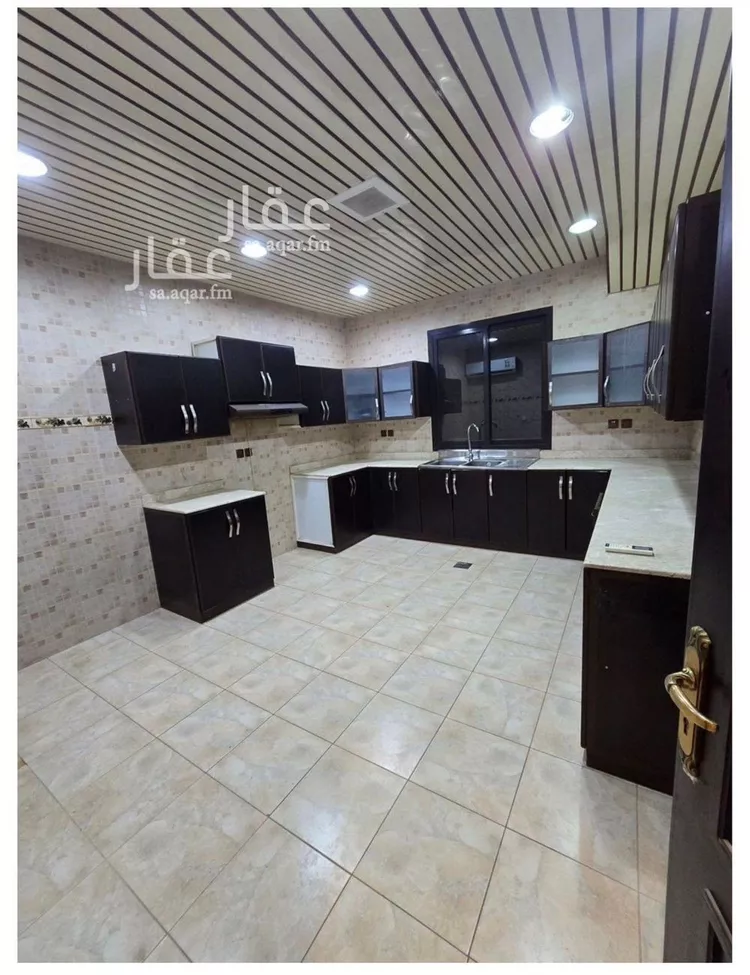 فيلا للإيجار في شارع خليج السويس, حي الملقا, مدينة الرياض, منطقة الرياض صورة 2