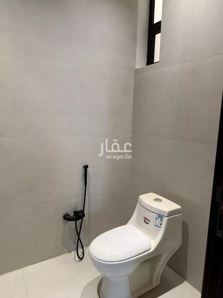 فيلا للبيع في شارع محمد بن القاسم الأنباري, حي الوهلان, مدينة عنيزة, منطقة القصيم صورة 3