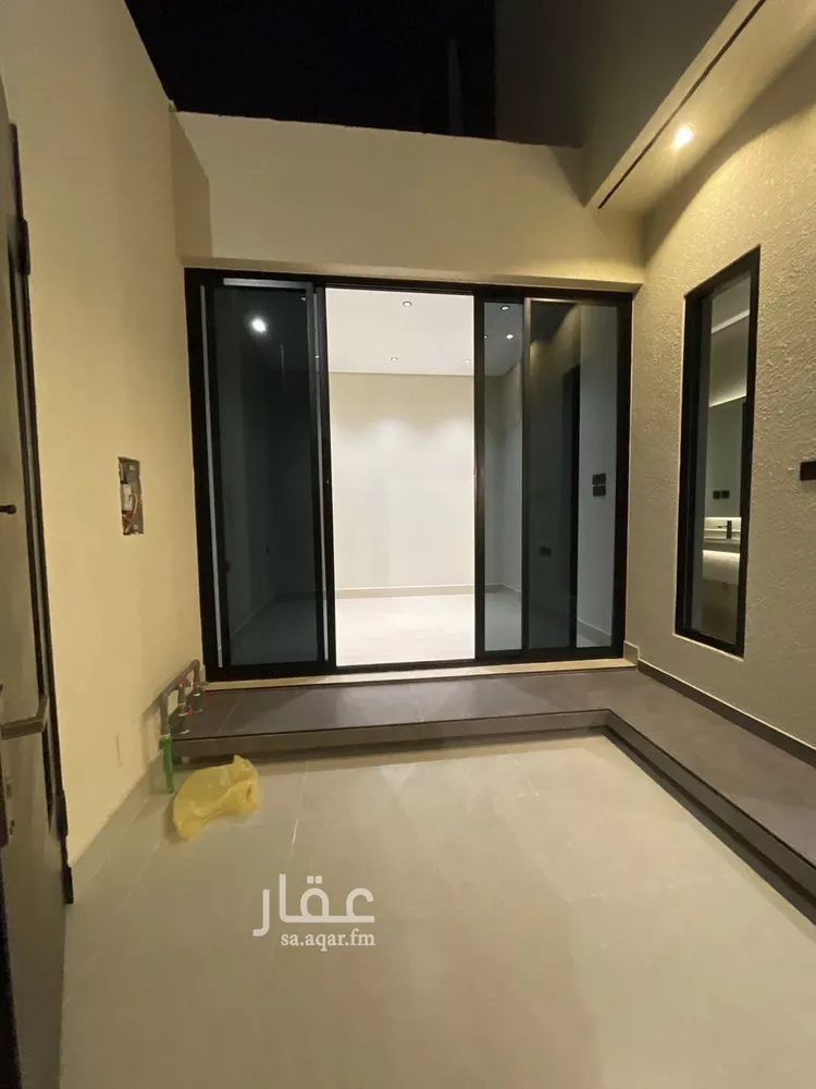 فيلا للبيع في شارع هند بنت عقبة القرشية, حي المنار, مدينة عنيزة, منطقة القصيم صورة 4