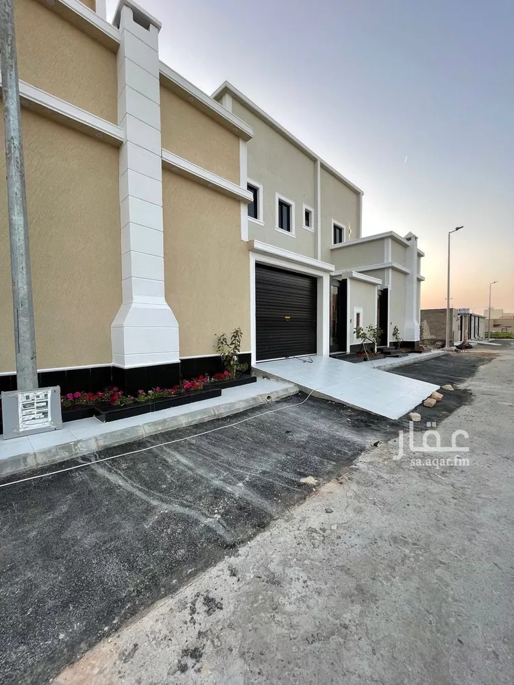 فيلا للبيع في شارع ابو مسلم الخولاني, حي الملك فهد, مدينة عنيزة, منطقة القصيم