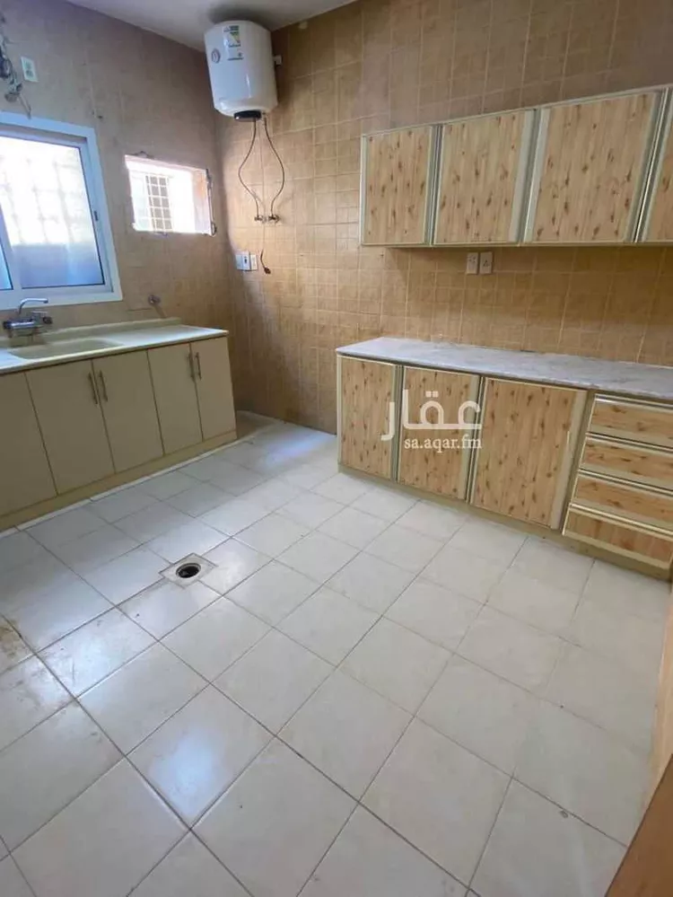 شقة للإيجار في شارع ثابت ابن الانصاري, حي التحلية, مدينة الخبر, المنطقة الشرقية 8