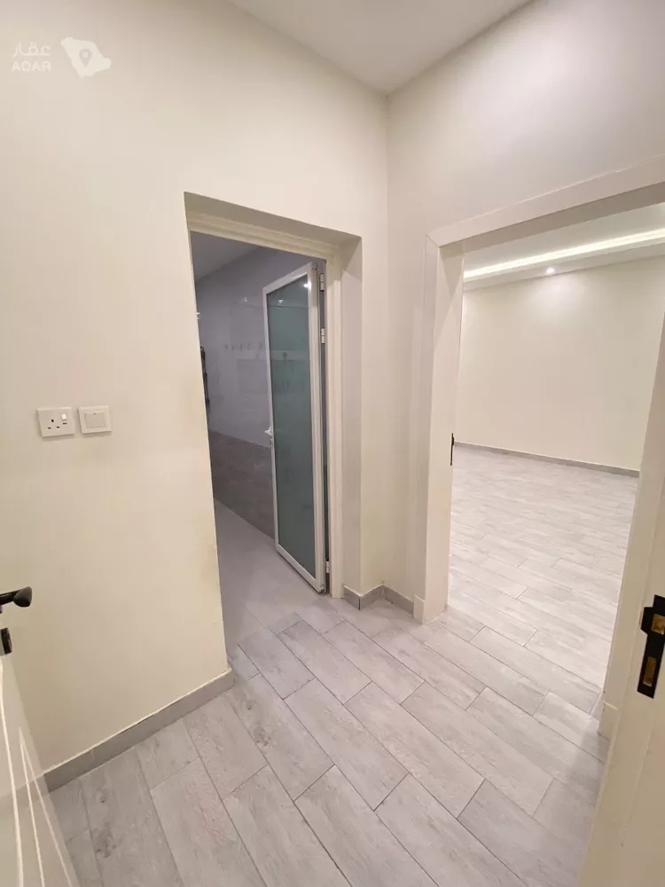 شقة للإيجار في شارع العطايف, حي الحمراء, مدينة الخبر, المنطقة الشرقية 8