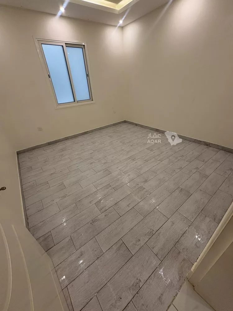 شقة للإيجار في شارع العطايف, حي الحمراء, مدينة الخبر, المنطقة الشرقية 3