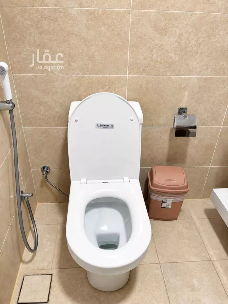 شقة للإيجار في شارع بقيق, حي الحمراء, مدينة الخبر, المنطقة الشرقية 7