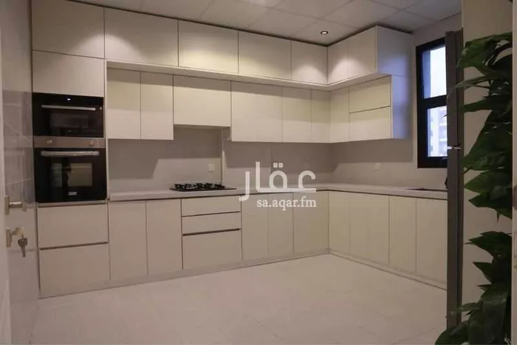 شقة للبيع في شارع مدائن صالح, حي الحمراء, مدينة الخبر, المنطقة الشرقية 8