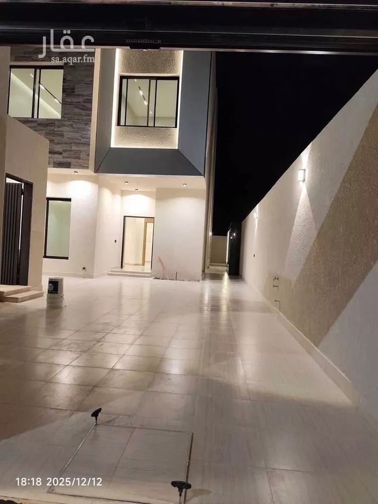 فيلا للبيع في شارع محمد ابن سعود, حي المروج, مدينة المذنب, منطقة القصيم صورة 2