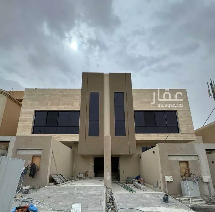 دور للبيع في شارع أبي محمد الفخر, حي الربوة, مدينة الرياض, منطقة الرياض