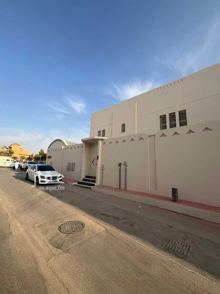 فيلا للإيجار في شارع منيفة, حي الورود, مدينة الرياض, منطقة الرياض صورة 4