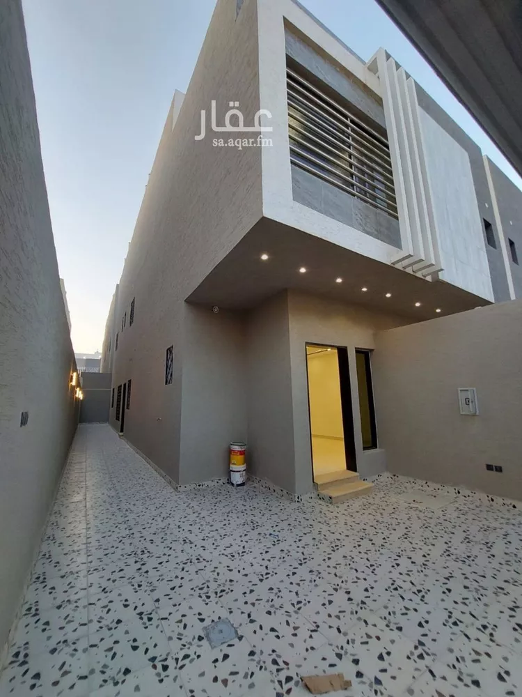 دور للبيع في شارع دنقلا, حي طيبة, مدينة الرياض, منطقة الرياض صورة 2