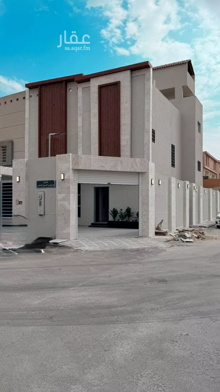 فيلا للبيع في شارع صديق بن السندي الحنفي, حي طويق, مدينة الرياض, منطقة الرياض صورة 2