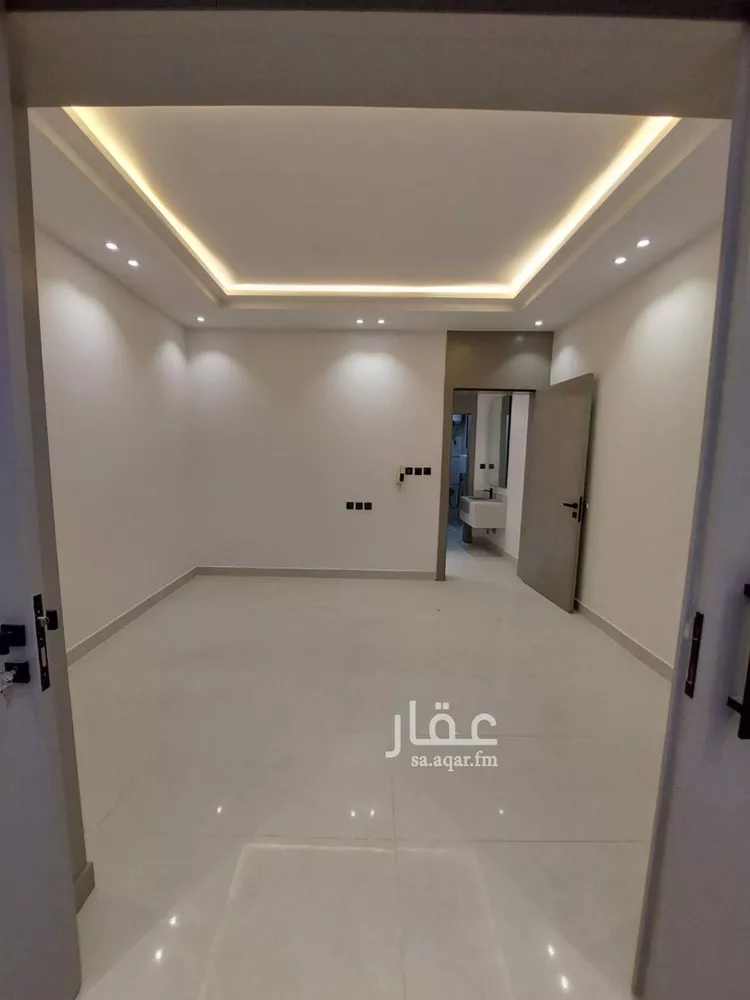 فيلا للبيع في شارع دنقلا, حي طيبة, مدينة الرياض, منطقة الرياض 11